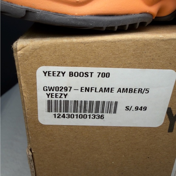 Adidas Yeezy Boost 700 “Enflame Amber” — GW0297 — Size 5 - Picture 2 of 13